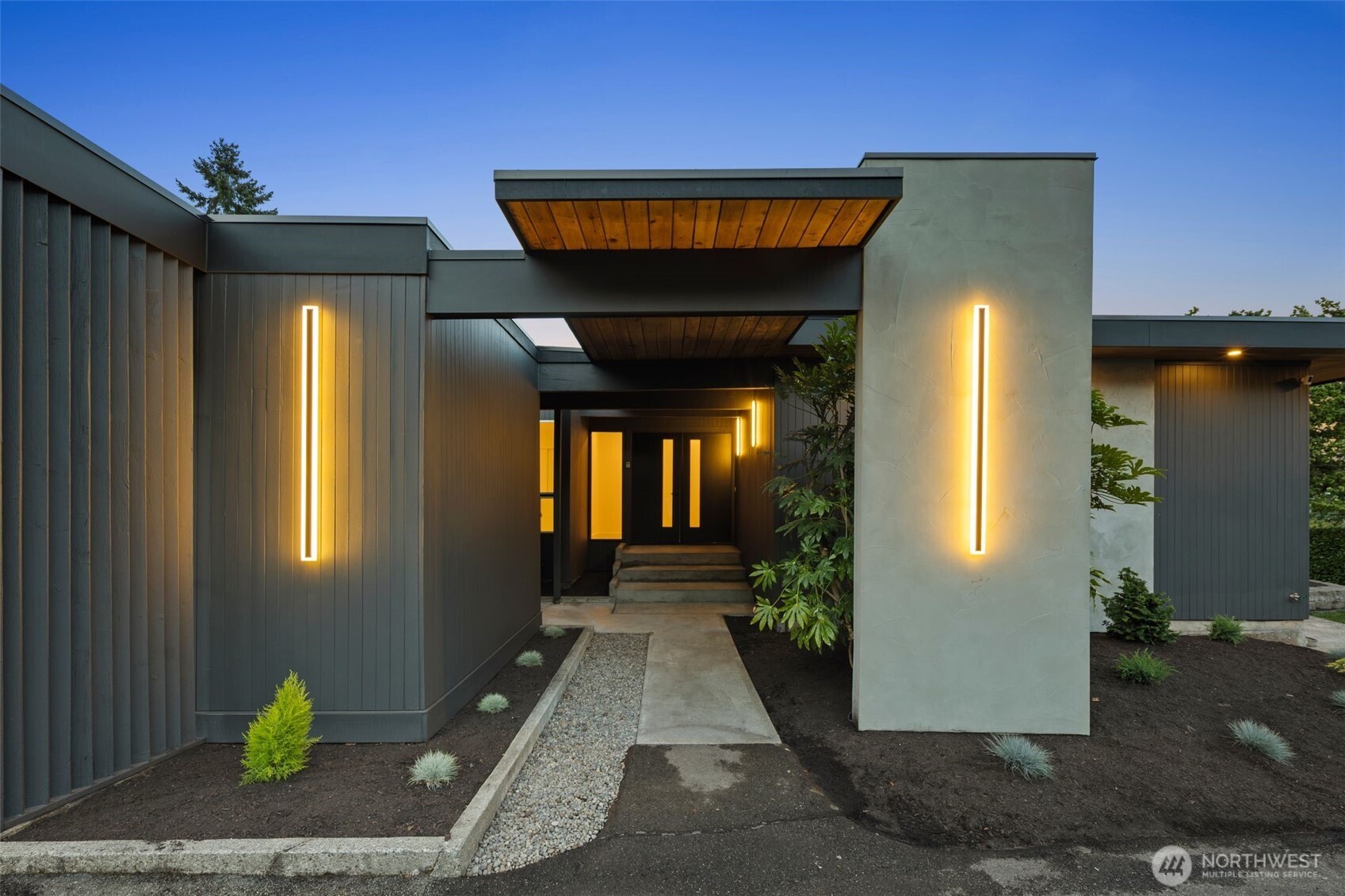 212 Hi Crest Drive