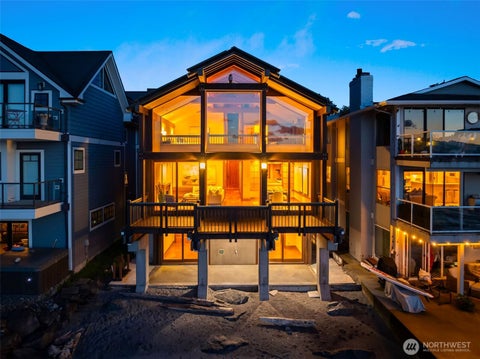 Photo of 3103 Alki Avenue SW, Seattle, WA 98116 (MLS # 2582434)