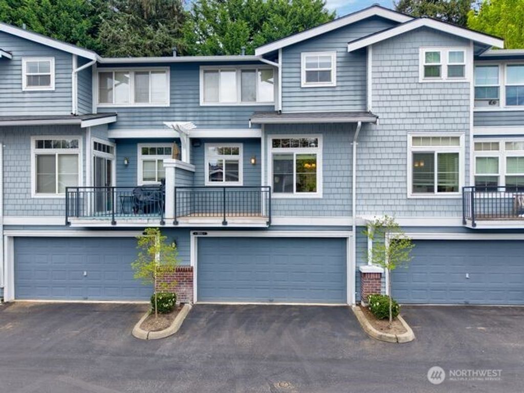 Photo of 8904 123rd Lane NE #8904, Kirkland, WA 98033 (MLS # 2515264)