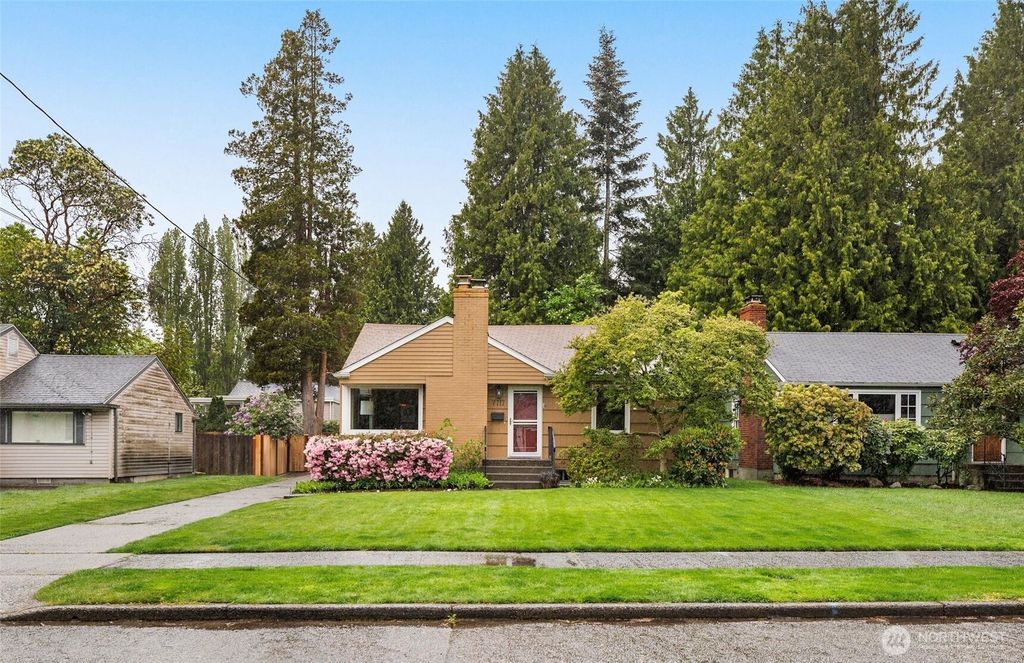 Photo of 7717 33rd Avenue NE, Seattle, WA 98115 (MLS # 2324112)