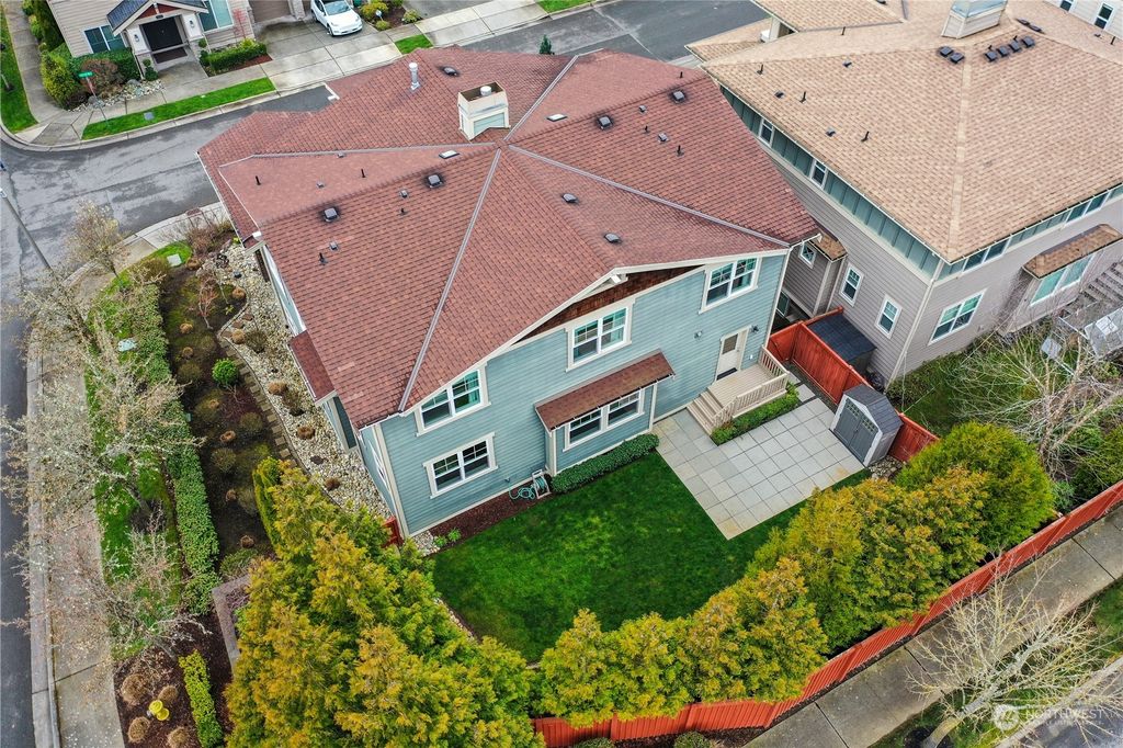 Photo of 10754 155th Place NE, Redmond, WA 98052 (MLS # 2202353)