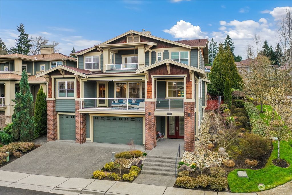 Photo of 10754 155th Place NE, Redmond, WA 98052 (MLS # 2202353)