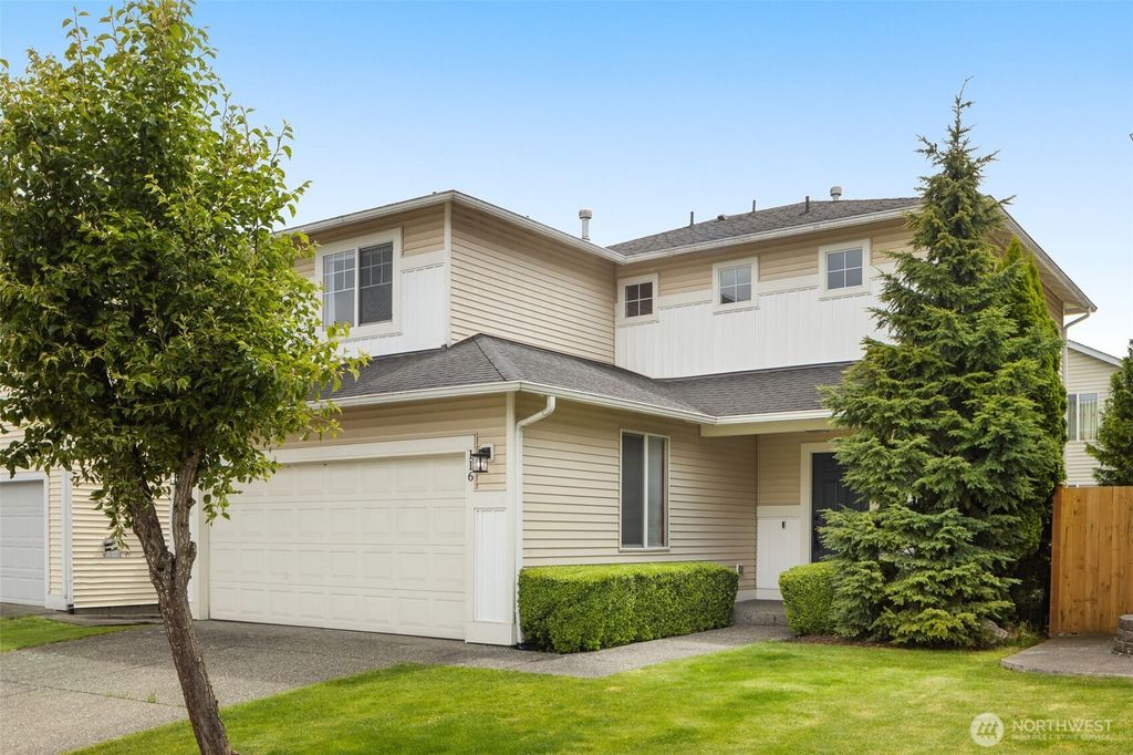 Photo of 116 Ferndale Avenue SE, Renton, WA 98056 (MLS # 2378313)