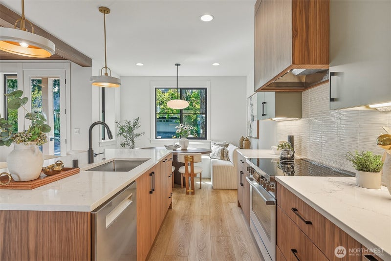 1218 NE 103rd Street