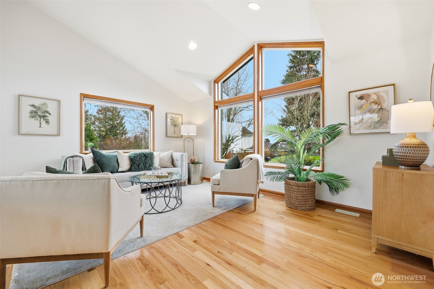 4710 Silver Bow Road NE