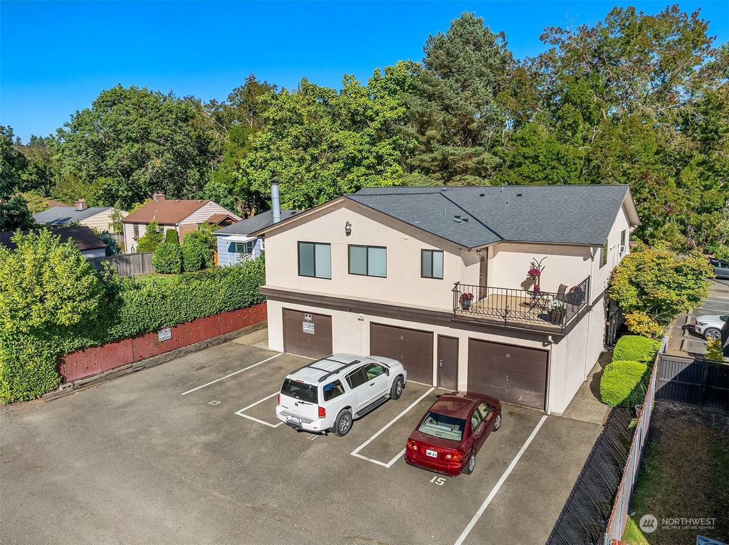 Photo of 11011 35th Avenue, Seattle, WA 98125 (MLS # 2286390)