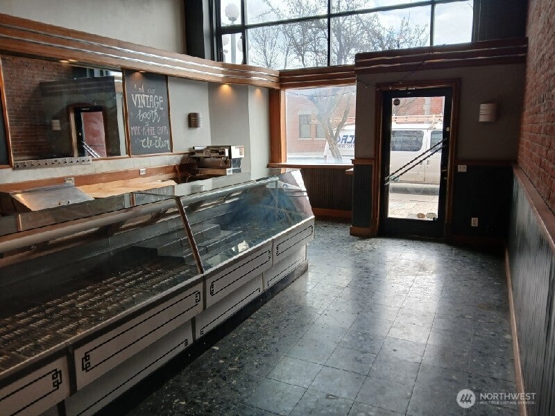 107 W 3rd Avenue