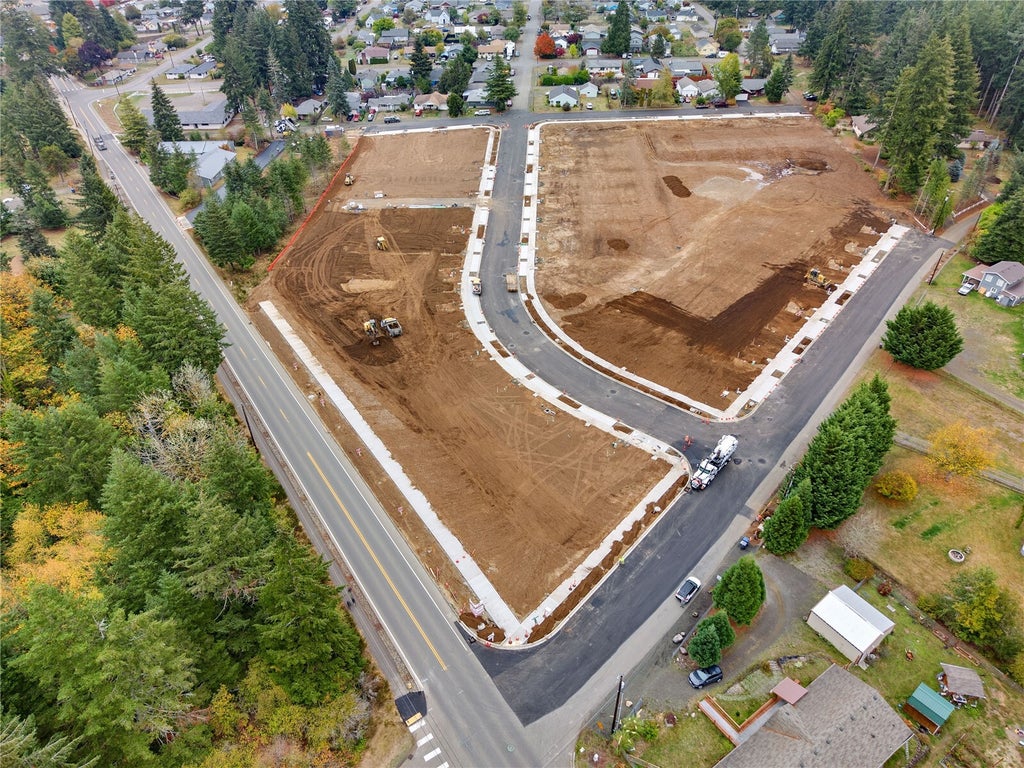 Photo of 14 W Roosevelt Street, Shelton, WA 98584 (MLS # 2596879)