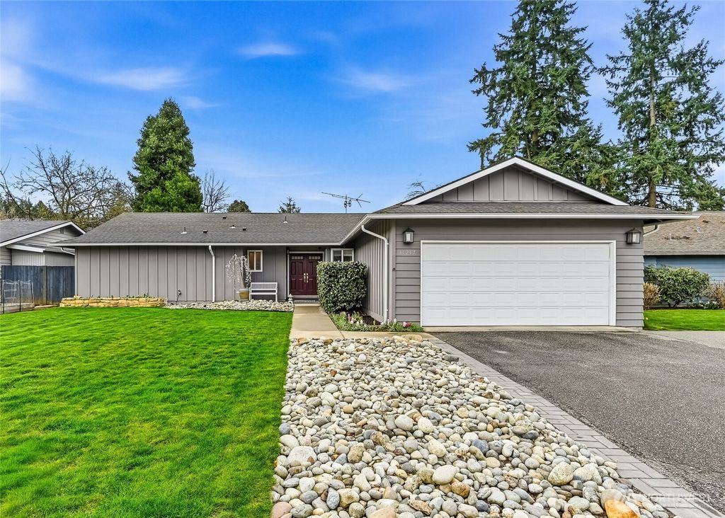 Photo of 11217 NE 147th Street, Kirkland, WA 98034 (MLS # 2497832)