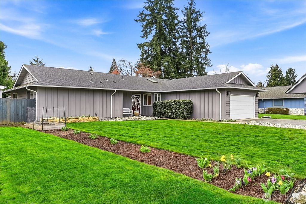 Photo of 11217 NE 147th Street, Kirkland, WA 98034 (MLS # 2497832)