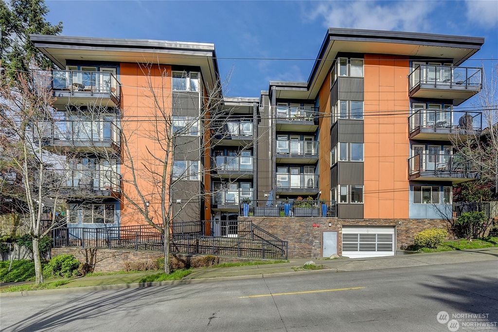 Photo of 120 NW 39 Street #101, Seattle, WA 98017 (MLS # 2307714)