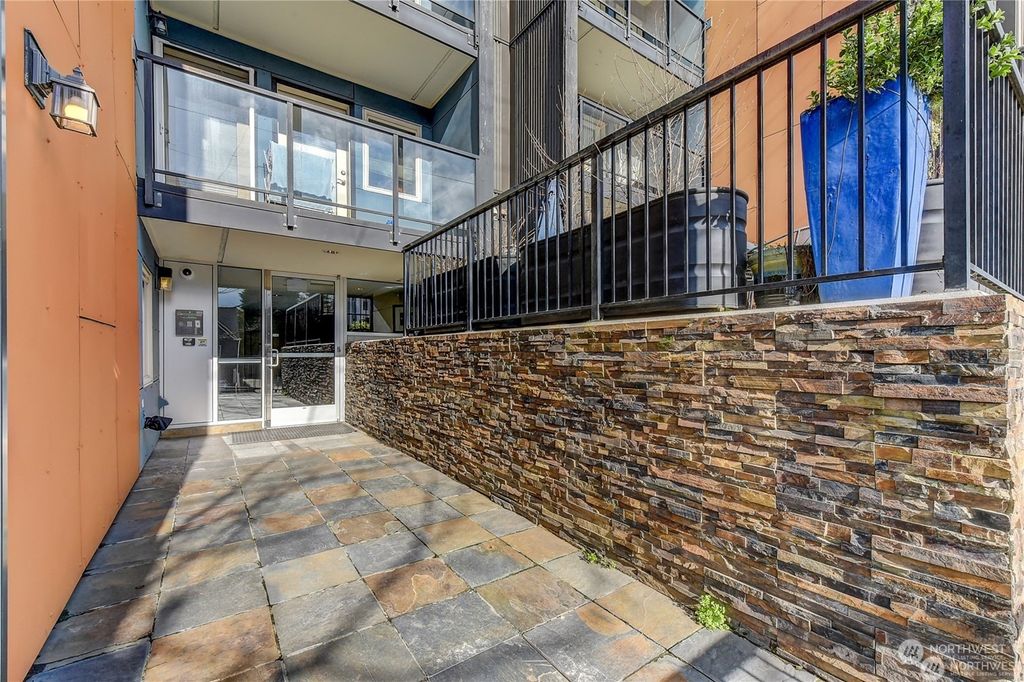 Photo of 120 NW 39 Street #101, Seattle, WA 98017 (MLS # 2307714)