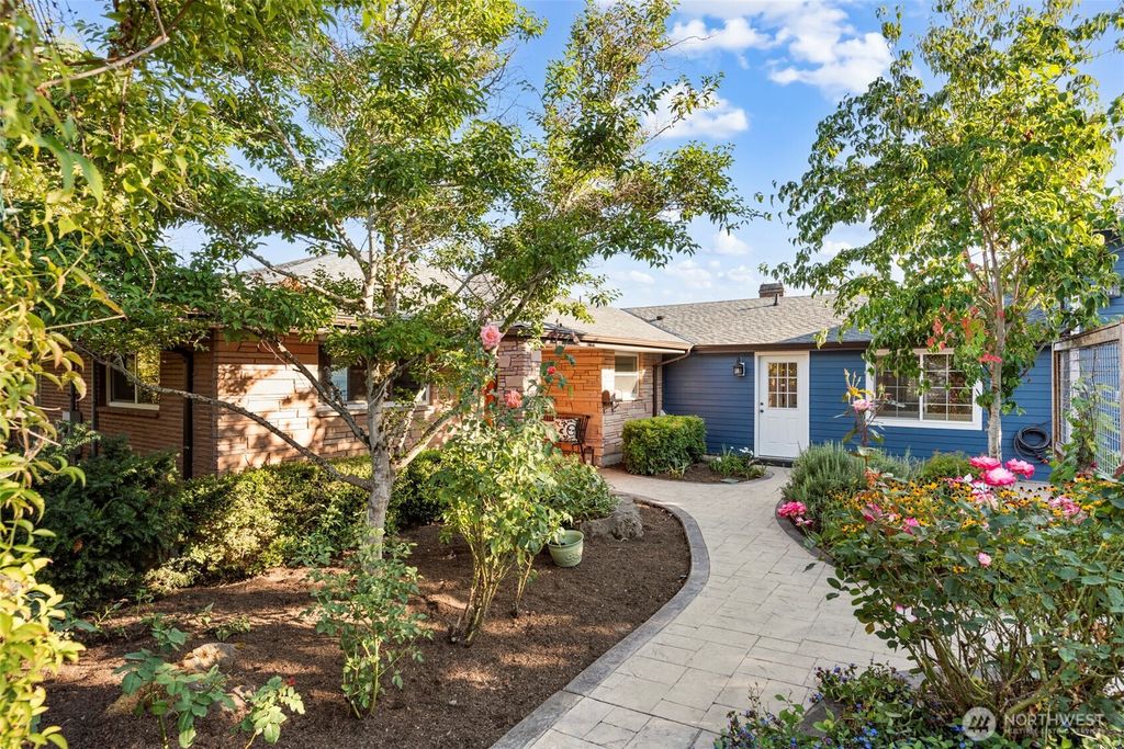 Photo of 5615 S Willow St St, Seattle, WA 98118 (MLS # 2441655)