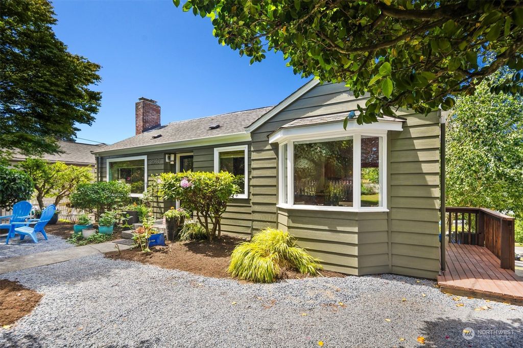 Photo of 2847 12th Avenue W, Seattle, WA 98119 (MLS # 2250530)