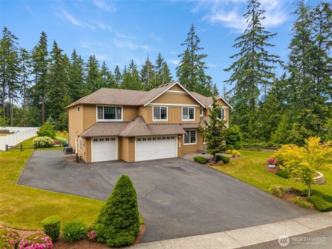 Photo of 8010 Wenatchee Place NW, Silverdale, WA 98383 (MLS # 2538724)