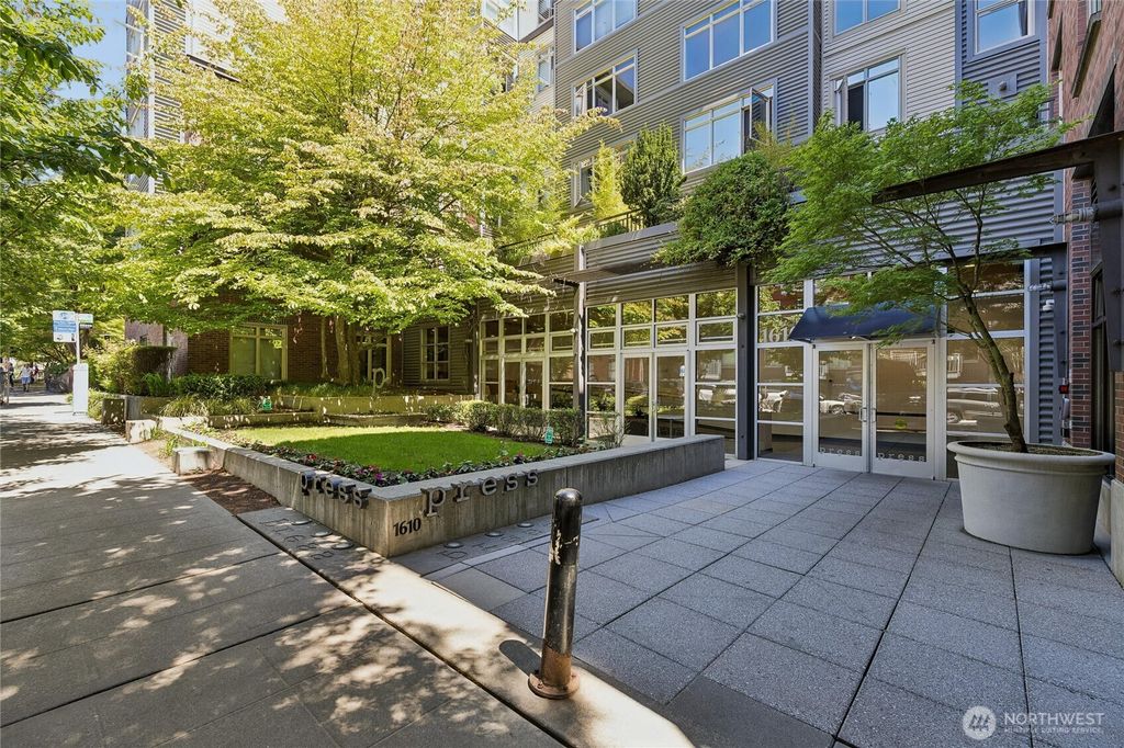 Photo of 1620 Belmont Ave AVE #125, Seattle, WA 98122 (MLS # 2553529)