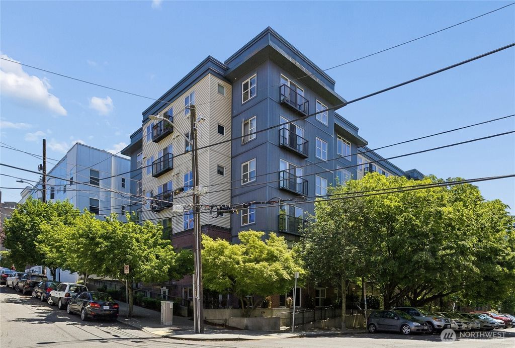 Photo of 1620 Belmont Ave AVE #125, Seattle, WA 98122 (MLS # 2553529)