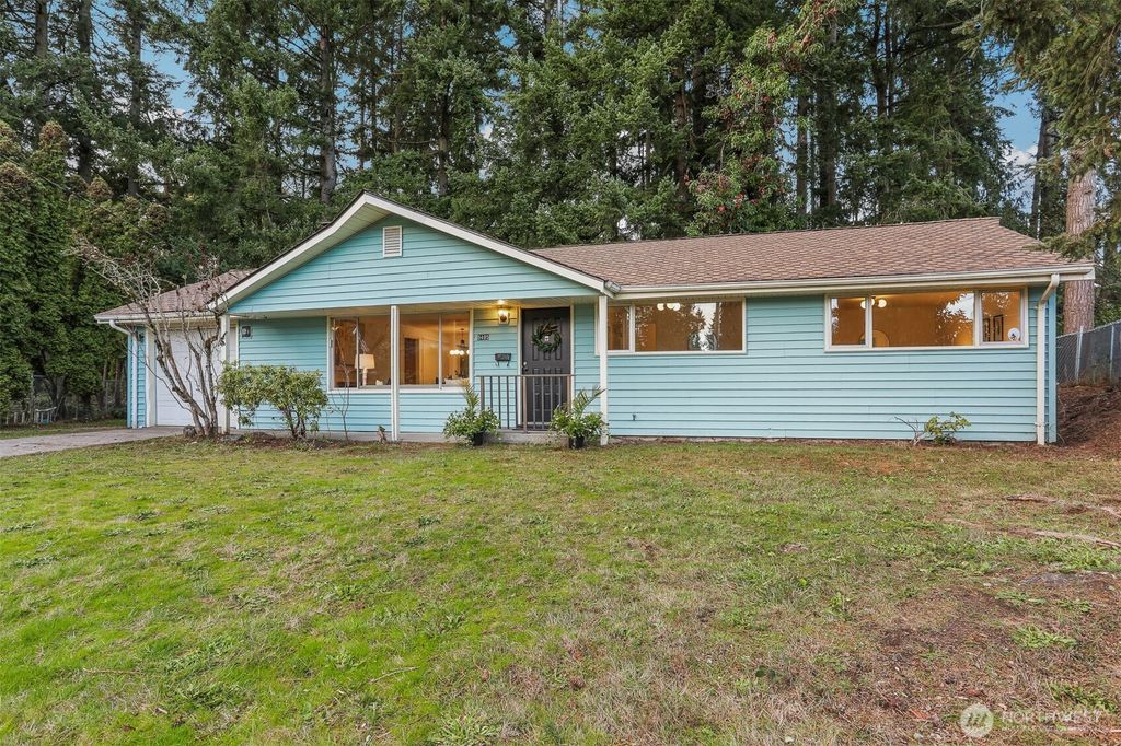 Photo of 5405 221st Place SW, Mountlake Terrace, WA 98043 (MLS # 2455626)