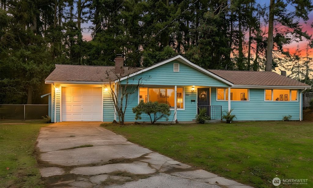 Photo of 5405 221st Place SW, Mountlake Terrace, WA 98043 (MLS # 2455626)