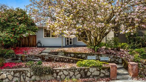 Photo of 3321 35th Avenue S, Seattle, WA 98144 (MLS # 2503054)