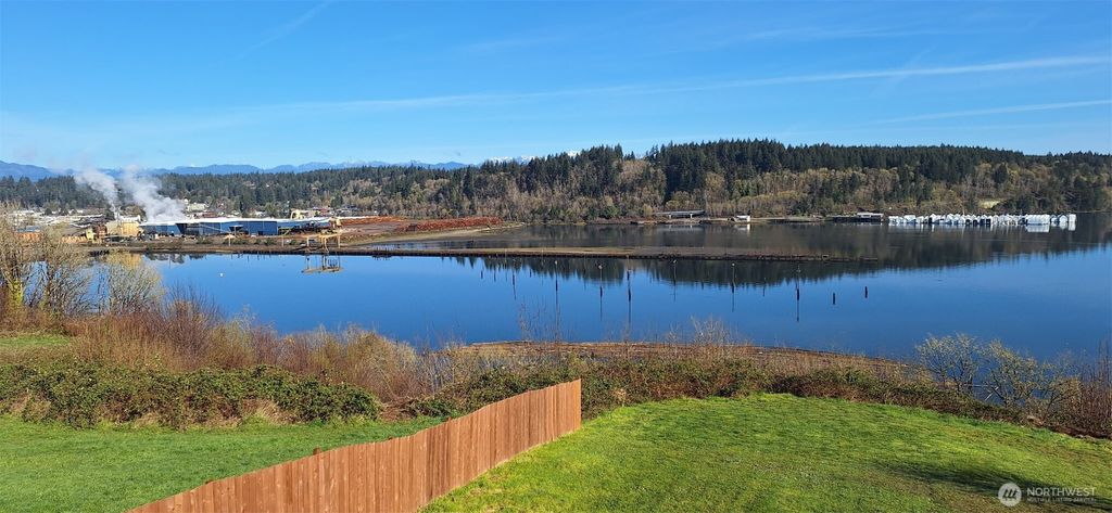 Photo of 1106 Fairmount Ave, Shelton, WA 98584 (MLS # 2502828)