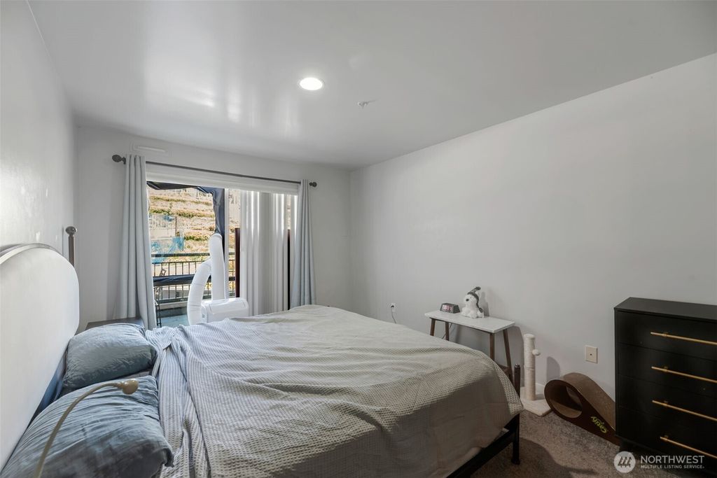 Photo of 321 10th Avenue S #618, Seattle, WA 98104 (MLS # 2406927)