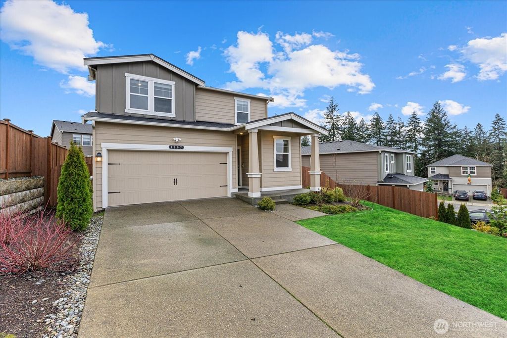 Photo of 1907 S 301st Court, Federal Way, WA 98003 (MLS # 2464167)