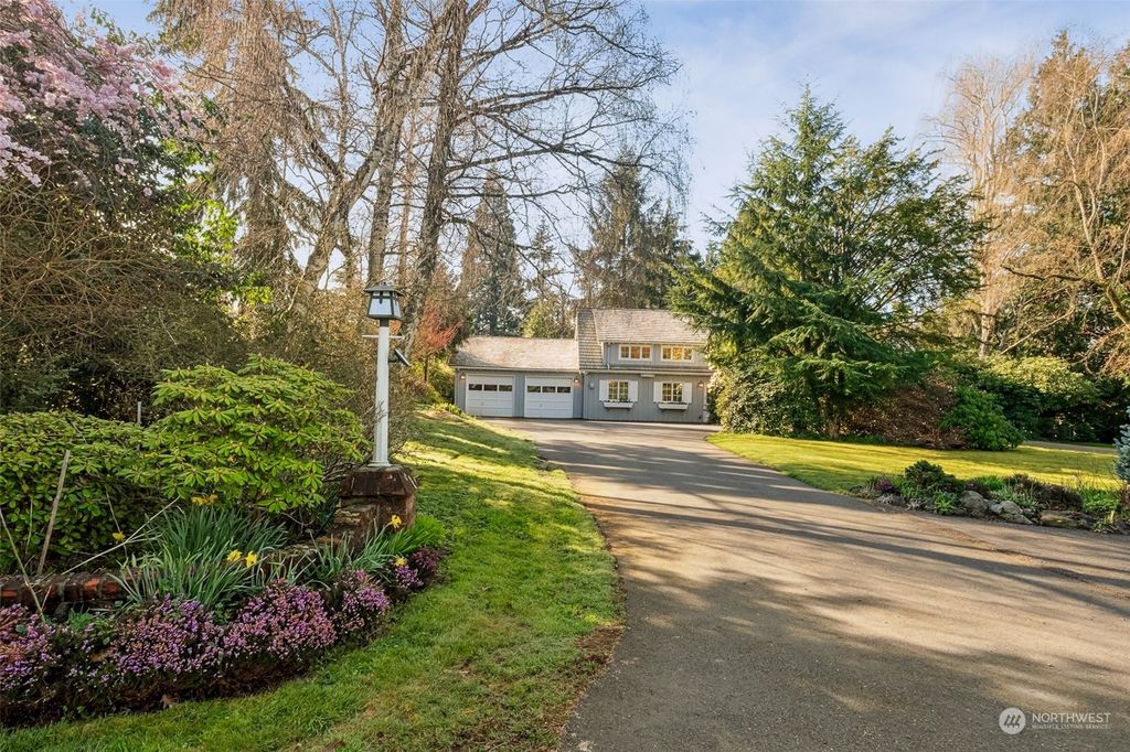 Photo of 17451 4th Avenue SW, Normandy Park, WA 98166 (MLS # 2211754)