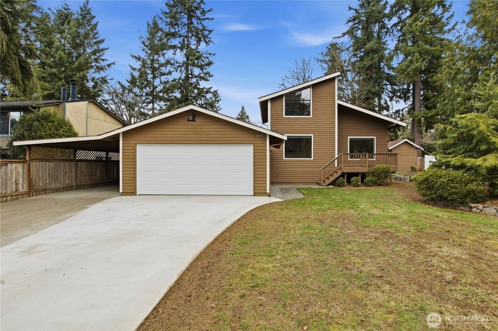 Photo of 14332 SE 202nd Street, Kent, WA 98042 (MLS # 2485230)