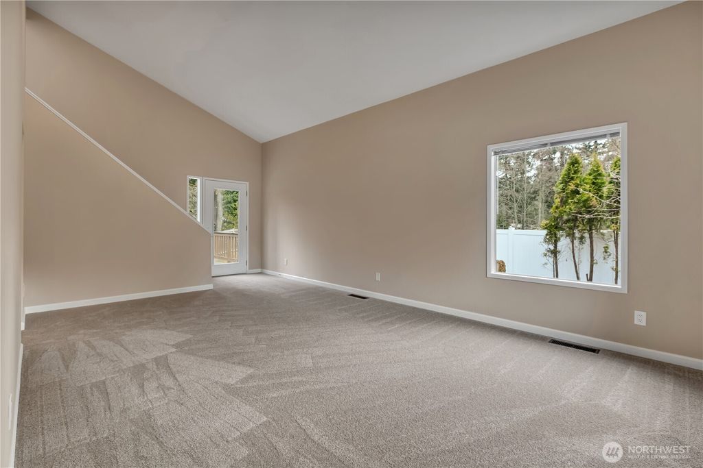 Photo of 14332 SE 202nd Street, Kent, WA 98042 (MLS # 2485230)