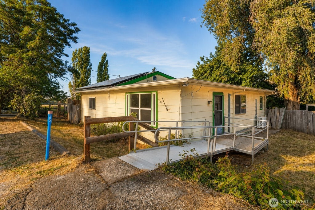 Photo of 35 Second Street, Dixie, WA 99329 (MLS # 2576953)