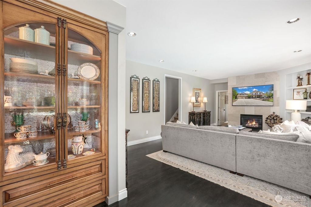 listing image 9362856382823710586