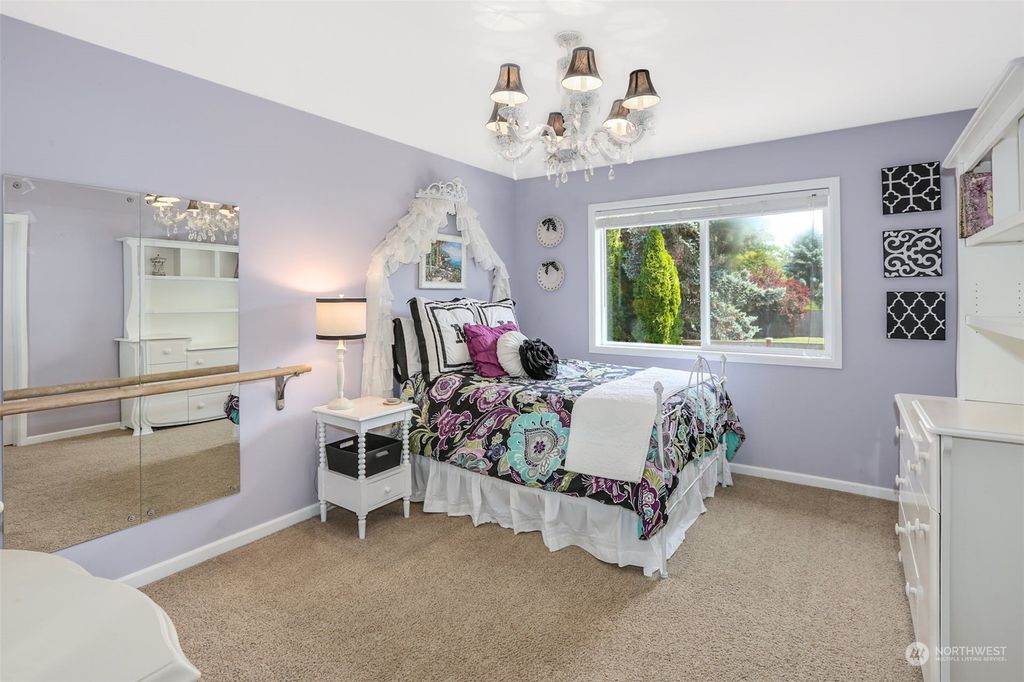 listing image 9362579132988430122