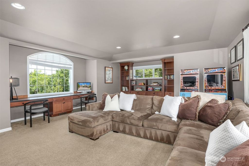 listing image 9369139864098613730
