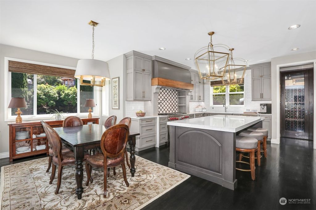 listing image 9362391131423944998