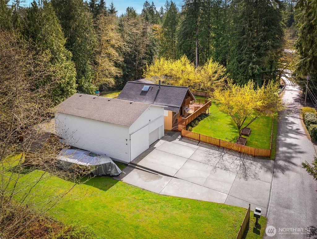 Photo of 2811 Middle Shore Road, Snohomish, WA 98290 (MLS # 2357029)