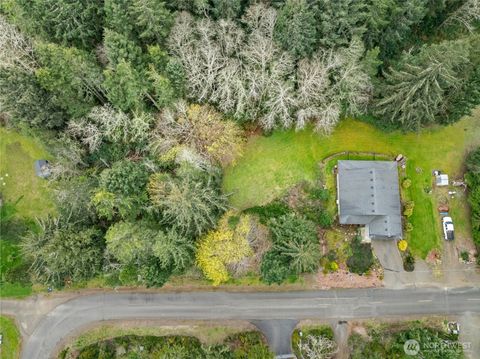 Photo of 1906 - 2000 320th Place, Ocean Park, WA 98640 (MLS # 2353853)