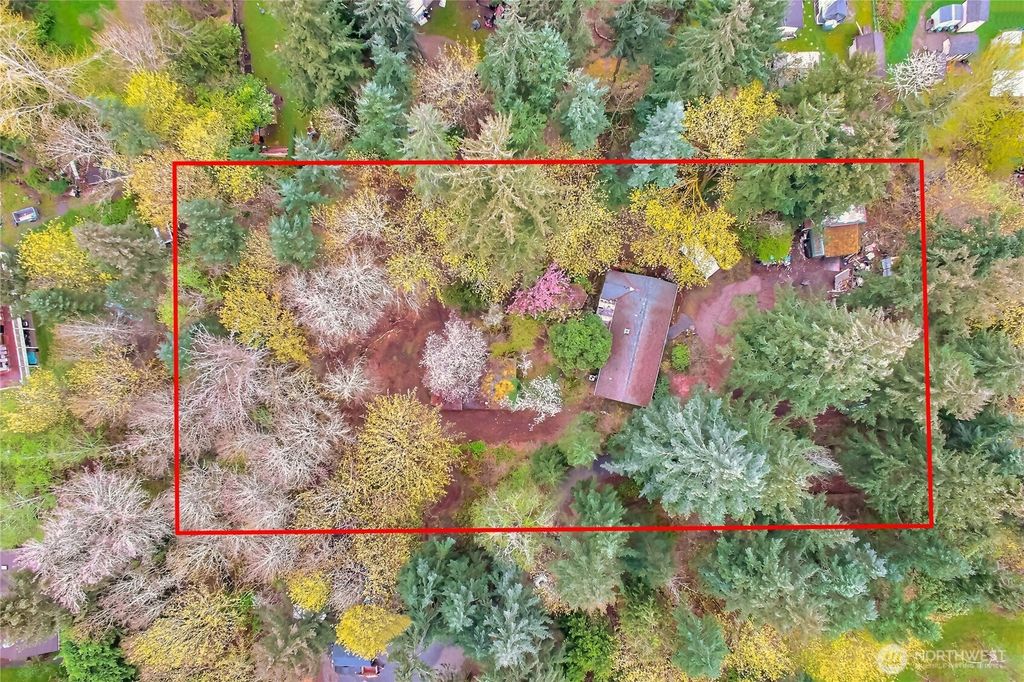 Photo of 36529 6th Avenue SW, Federal Way, WA 98023 (MLS # 2508400)