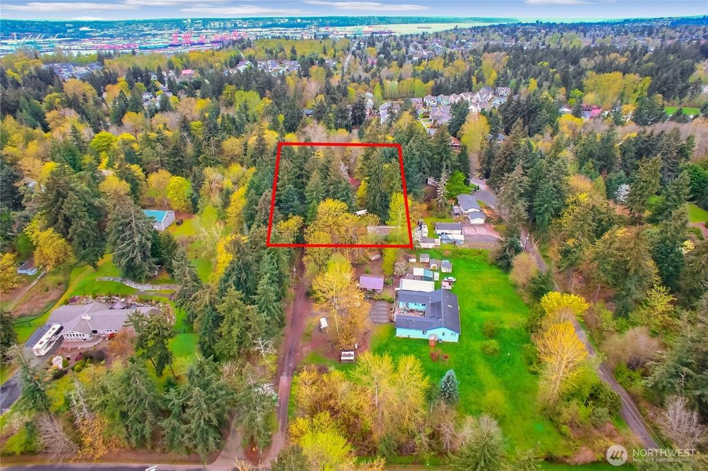 Photo of 36529 6th Avenue SW, Federal Way, WA 98023 (MLS # 2508400)