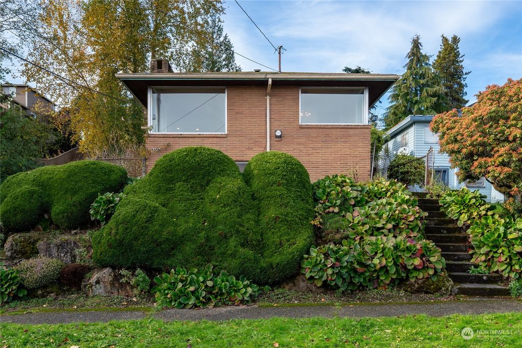 Photo of 3327 25th Avenue S, Seattle, WA 98144 (MLS # 2209780)