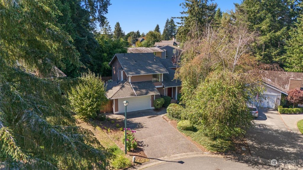Photo of 16202 SE 175th Place, Renton, WA 98058 (MLS # 2286946)