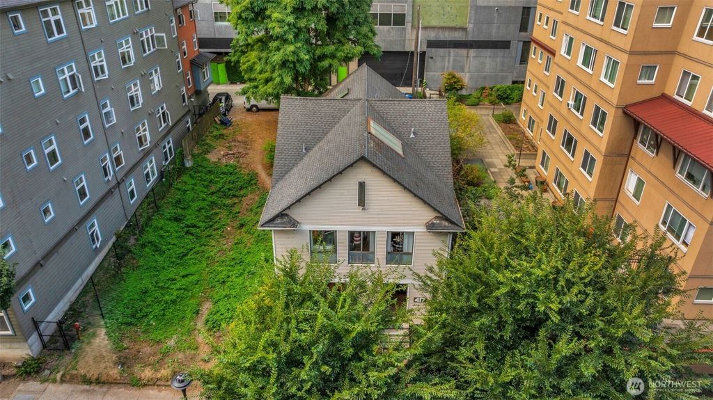 Photo of 417 Minor Avenue N, Seattle, WA 98109 (MLS # 2529850)