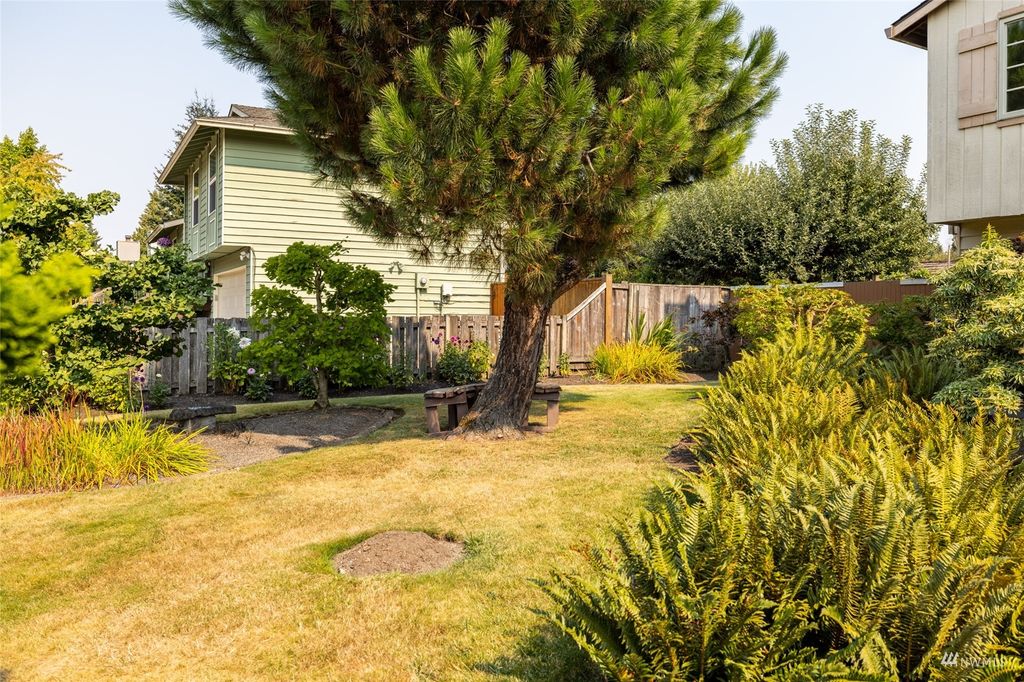 Photo of 9409 60th Drive NE, Marysville, WA 98270 (MLS # 1992979)