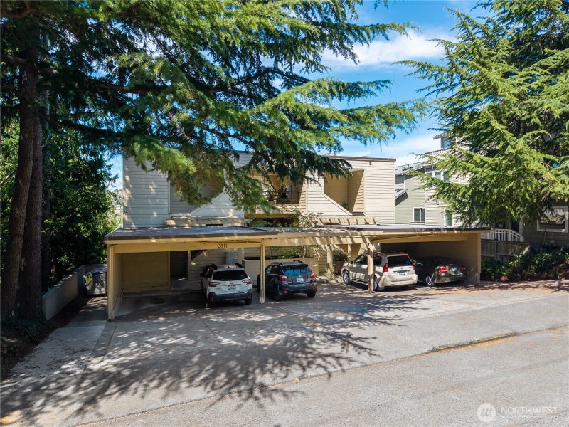 2811 14th Avenue W 100