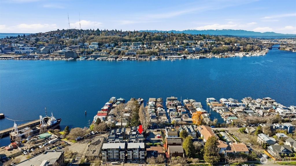 Photo of 2010 Fairview Avenue E #B, Seattle, WA 98102 (MLS # 2498747)