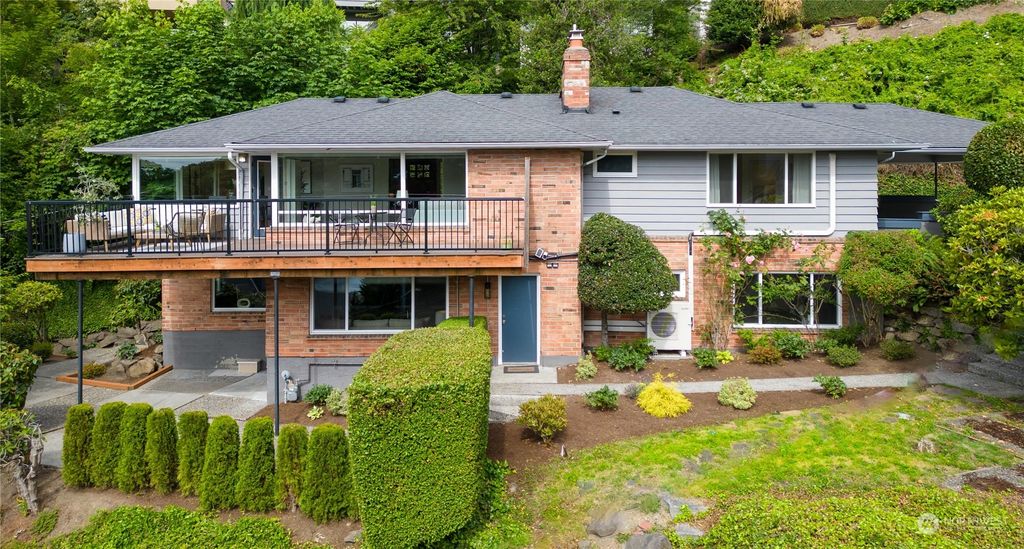 Photo of 3348 E Terrace Street, Seattle, WA 98122 (MLS # 2141127)