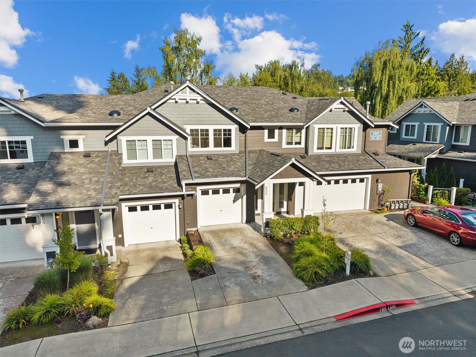 5541 Lakemont Boulevard SE 805