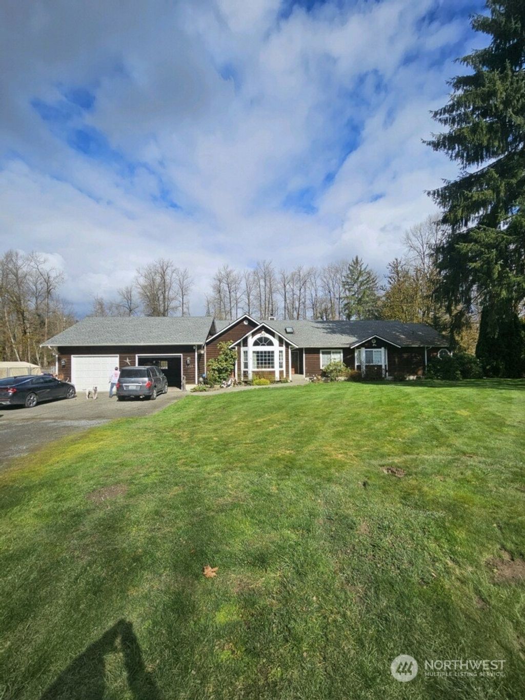 Photo of 7229 Skinner Road, Granite Falls, WA 98252 (MLS # 2220902)