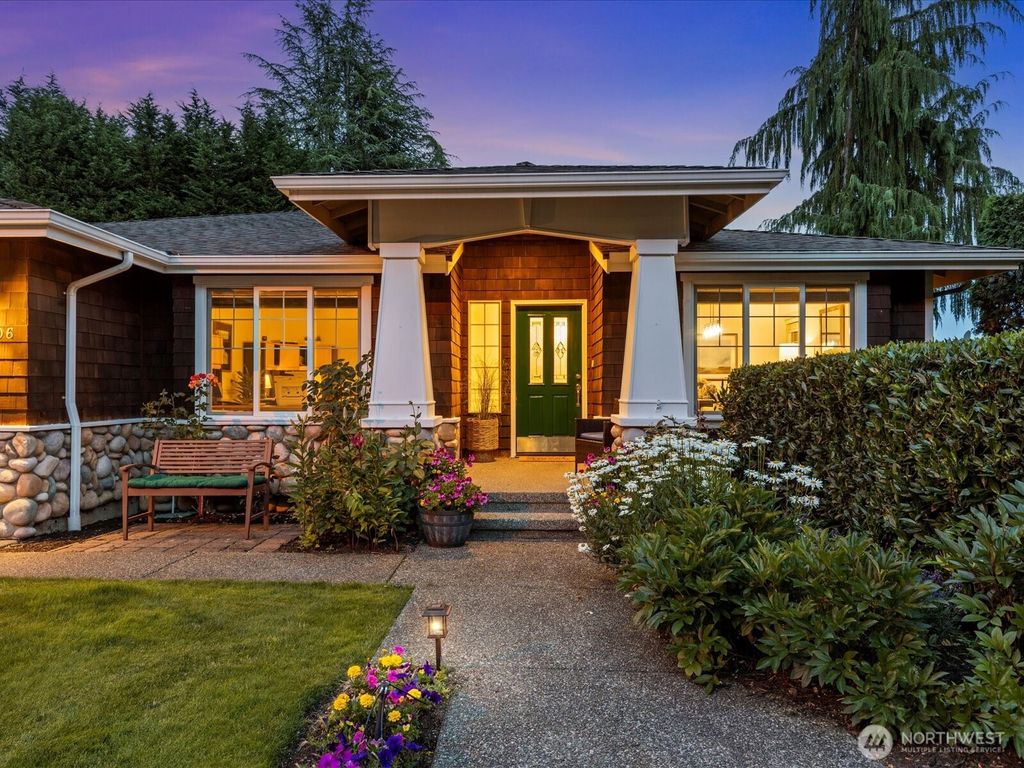 Photo of 9206 NE 126th Place, Kirkland, WA 98034 (MLS # 2421810)