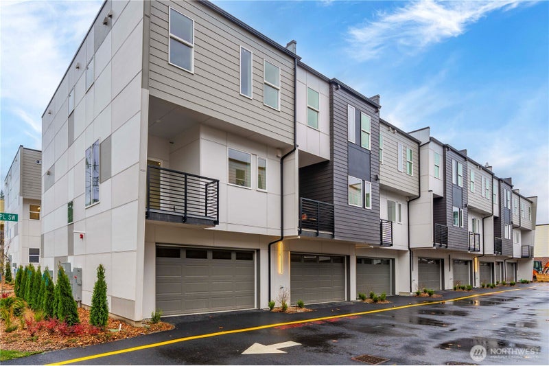 11535 17th Place SW